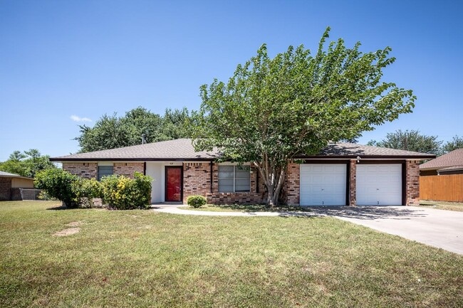 213 Fox Dr in Del Rio, TX - Building Photo - Building Photo
