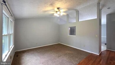 2725 Vivians Way in Saint Leonard, MD - Building Photo - Building Photo