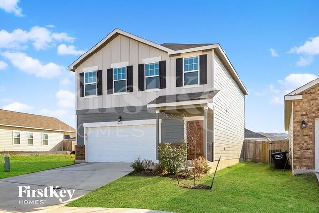 4848 Hallies Gdn in Saint Hedwig, TX - Building Photo - Building Photo