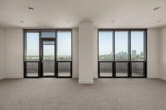 3100 W 7th St, Unit 719 in Fort Worth, TX - Building Photo - Building Photo