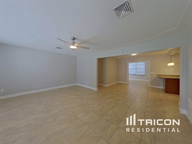 4228 25th Ave N in St. Petersburg, FL - Building Photo - Building Photo