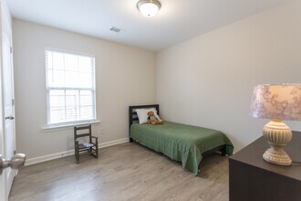 1128 Honeysuckle Dr in Prattville, AL - Building Photo - Building Photo