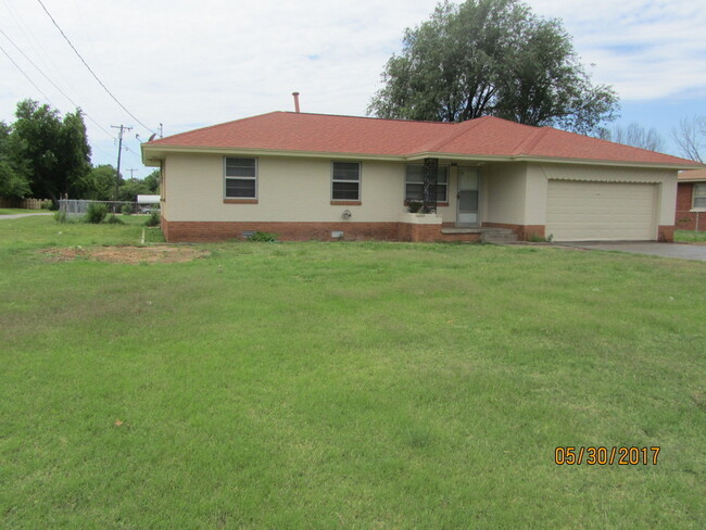 property at 1701 N Midwest Blvd