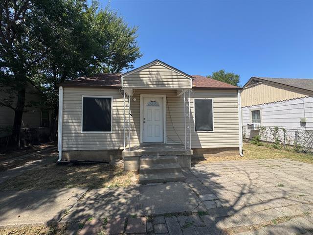 property at 4020 Lisbon St