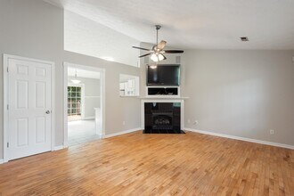 5957 Warrenpark Ln in Knoxville, TN - Building Photo - Building Photo