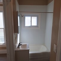 2282 E 100th St in Cleveland, OH - Building Photo