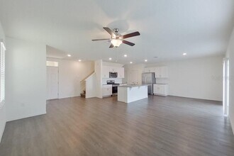 32165 Katelin Cir in Leesburg, FL - Building Photo - Building Photo