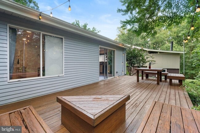 1522 Bal Harbor Ct in Herndon, VA - Foto de edificio - Building Photo