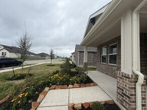 4727 Bay Vista Dr in Baytown, TX - Building Photo - Building Photo