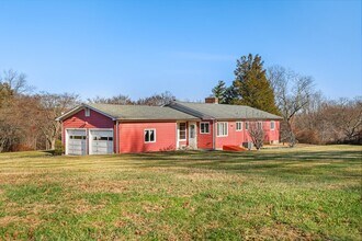 67 Barclay Dr in Stamford, CT - Building Photo - Building Photo