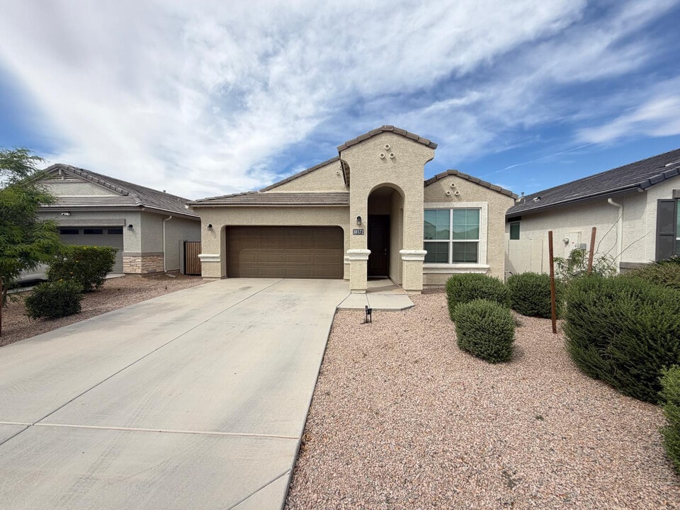 38172 W San Sisto Ave in Maricopa, AZ - Building Photo