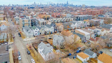 1845 N Mozart St in Chicago, IL - Building Photo - Building Photo