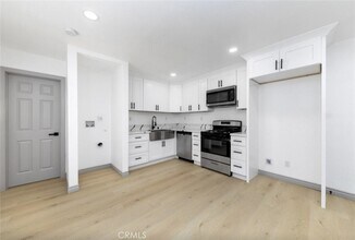 10 W Trafford St, Unit 718307 in Long Beach, CA - Building Photo - Building Photo