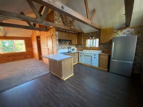 54374 Valley-View in Idyllwild, CA - Building Photo - Building Photo