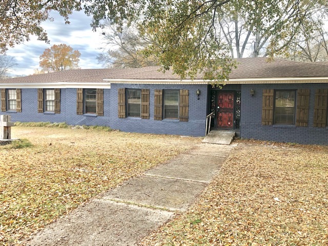 1304 Kennedy Dr in Tupelo, MS - Building Photo