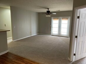 1172 Retriever Wy in Florence, KY - Building Photo - Building Photo