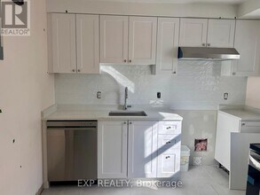 75 Holland Ave in Ottawa, ON - Building Photo - Building Photo