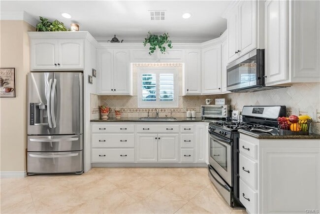 property at 14224 Ashton Ln