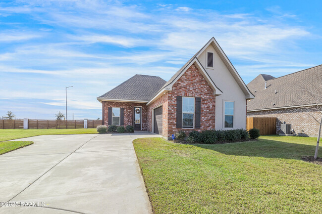 317 Archer St in Youngsville, LA - Building Photo - Building Photo