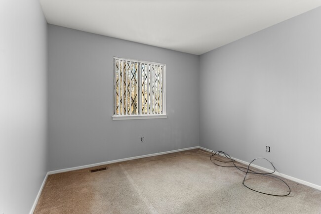 3809 Heritage Pkwy in Dearborn, MI - Building Photo - Building Photo