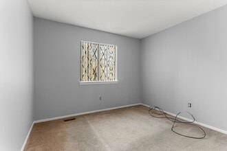 3809 Heritage Pkwy in Dearborn, MI - Building Photo - Building Photo