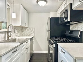 Zilker Place in Austin, TX - Building Photo - Building Photo