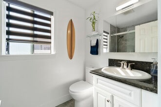 3539 Caspian Ave in Long Beach, CA - Building Photo - Building Photo