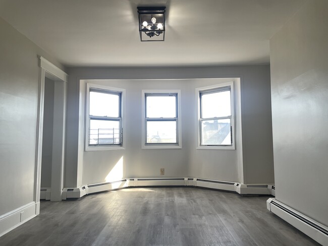 1703 Central Ave, Unit 3