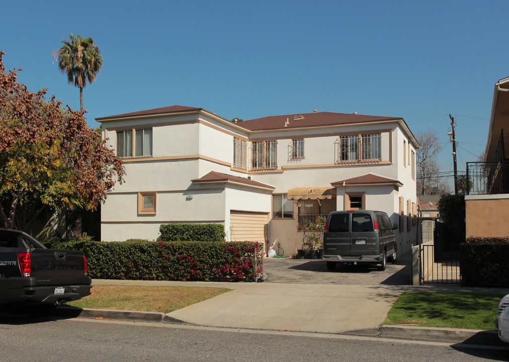 1937 17th St in Santa Monica, CA - Building Photo