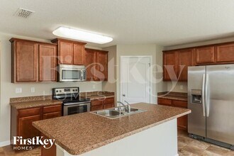 2361 Bonnie Lakes Dr in Green Cove Springs, FL - Building Photo - Building Photo