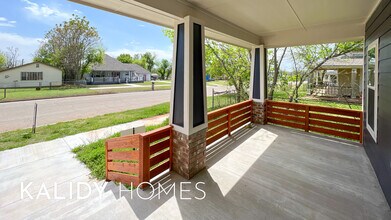 716 E Springer Ave in Guthrie, OK - Building Photo - Building Photo