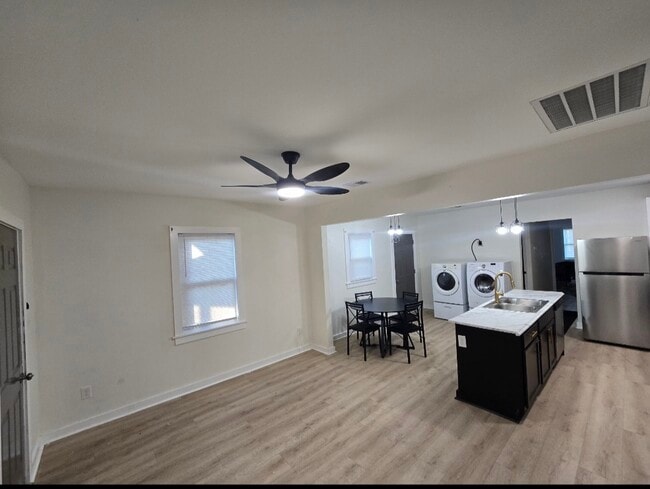 986 Eldridge Ave in Memphis, TN - Foto de edificio - Building Photo