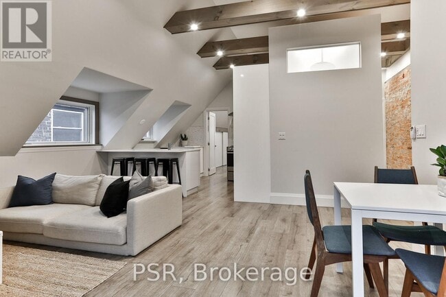 property at 264 Dovercourt Rd