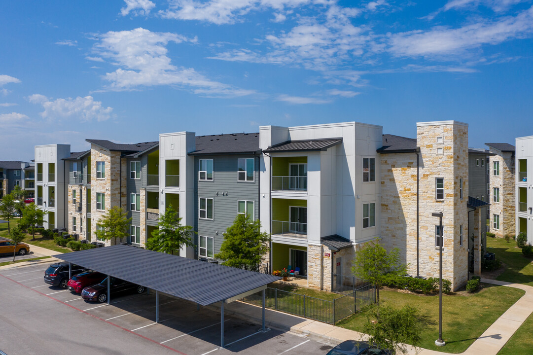 Lantower Tech Ridge in Pflugerville, TX - Building Photo