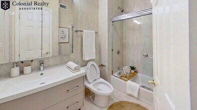 69 Babcock St, Unit 1 in Brookline, MA - Building Photo - Building Photo