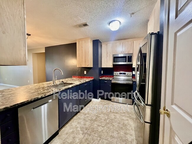 203 Sturbridge Dr in Clayton, NC - Building Photo - Building Photo