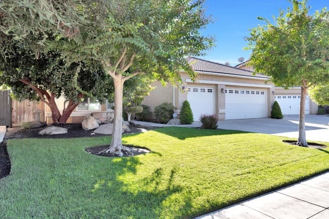 2157 S Eddy Ave in Fresno, CA - Building Photo - Building Photo