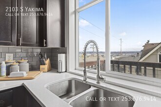 2103 S Yakima Ave in Tacoma, WA - Building Photo - Building Photo