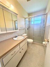 2719 NE 32nd St in Fort Lauderdale, FL - Foto de edificio - Building Photo