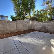 211 Tayman Park Ave in Las Vegas, NV - Building Photo - Building Photo