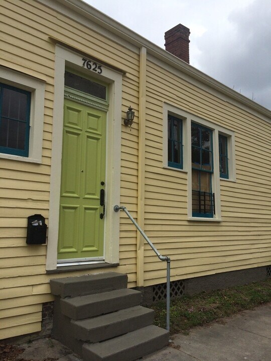 7625 Oak St in New Orleans, LA - Building Photo