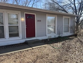 2810 Grants Pkwy in Florissant, MO - Foto de edificio - Building Photo