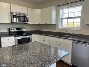 189 Neptune Wy in Bunker Hill, WV - Building Photo - Building Photo