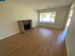315 Cindy Ct in San Ramon, CA - Building Photo - Building Photo