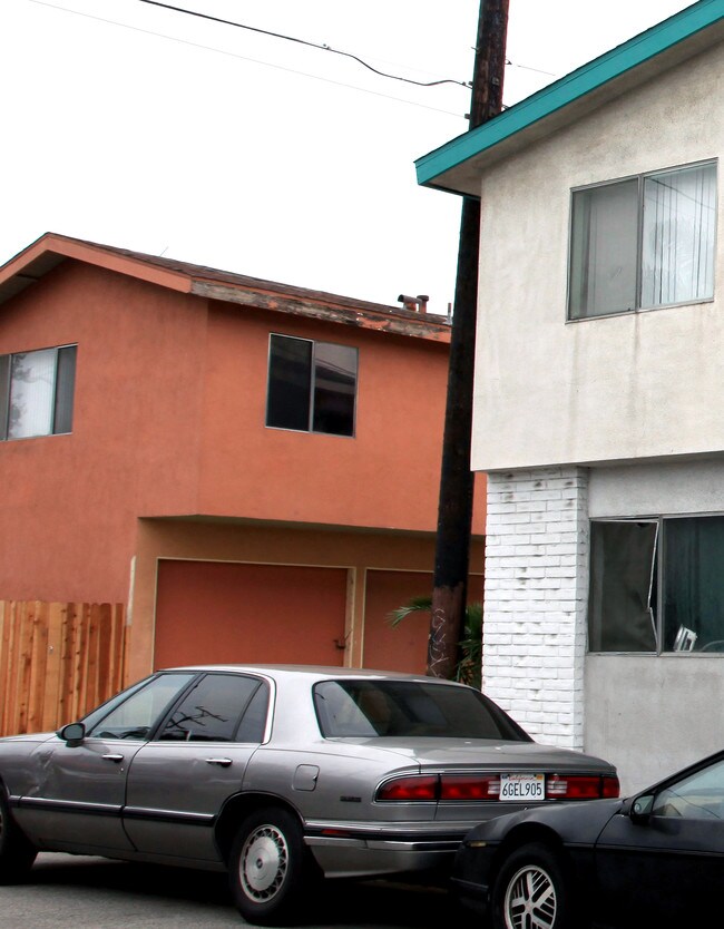 941 Junipero Ave in Long Beach, CA - Building Photo - Building Photo