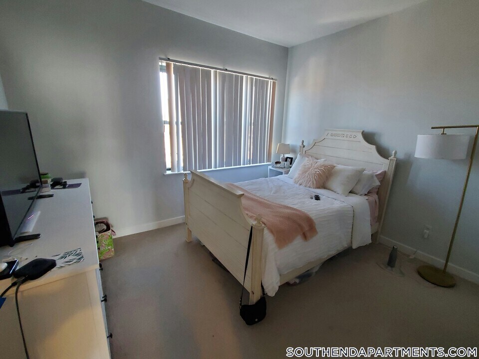 1661 Washington St in Boston, MA - Building Photo