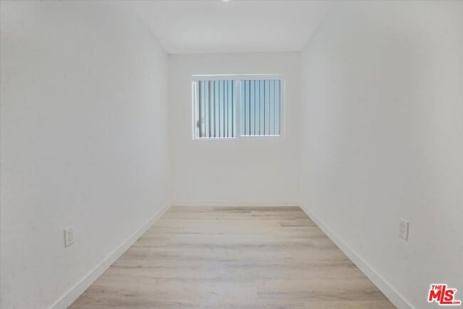 property at 10918 Camarillo St