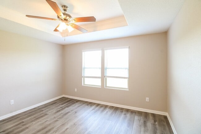 12302 Skyview Amber Ct