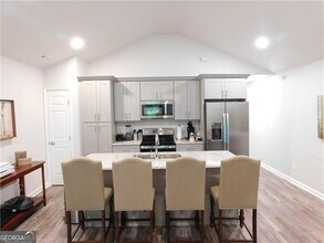 213 Claire Dr SE in Atlanta, GA - Building Photo - Building Photo