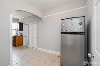309 Hall Ave, Unit 2F in Perth Amboy, NJ - Building Photo - Building Photo